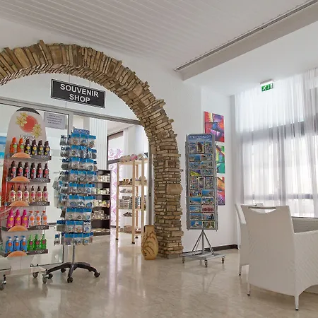 Sveltos ホテル 3*