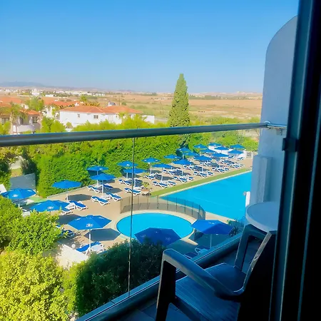 Sveltos 3* Larnaca