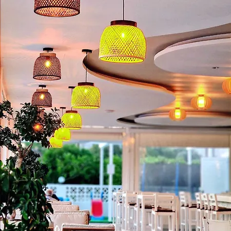 Szálloda Sveltos Lárnaka