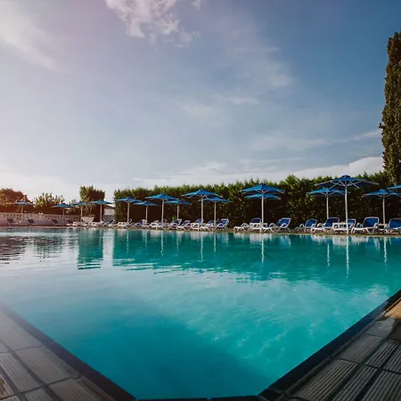 Szálloda Sveltos Lárnaka