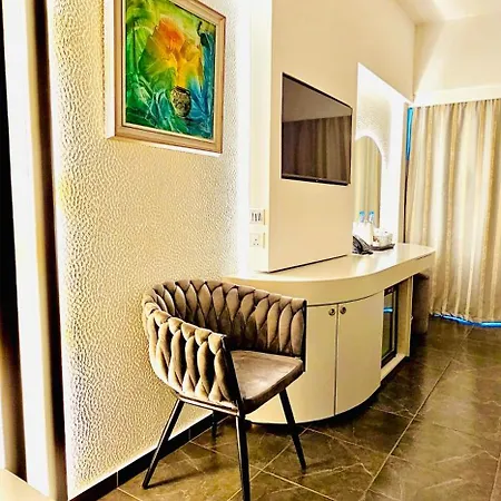 Sveltos Otel
