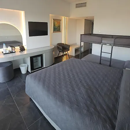 Sveltos Otel 3*